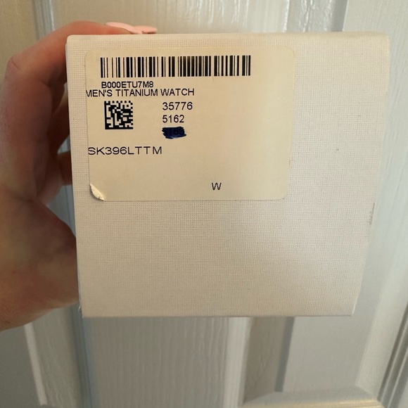 Men’s titanium watch BRAND NEW in box - Picture 4 of 5